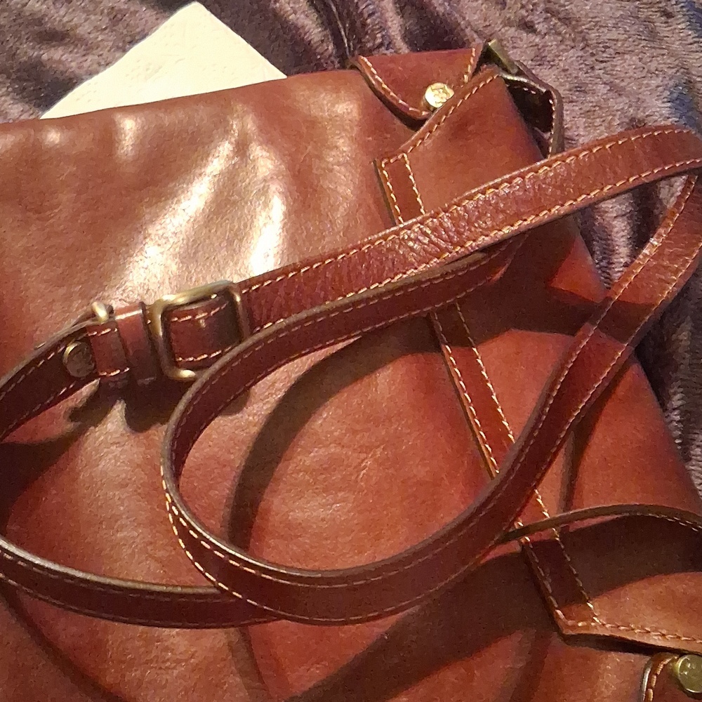 Cuoieria Fiorentina Clearence From $400 Brown Leather Messenger Bag - Picture 10 of 16